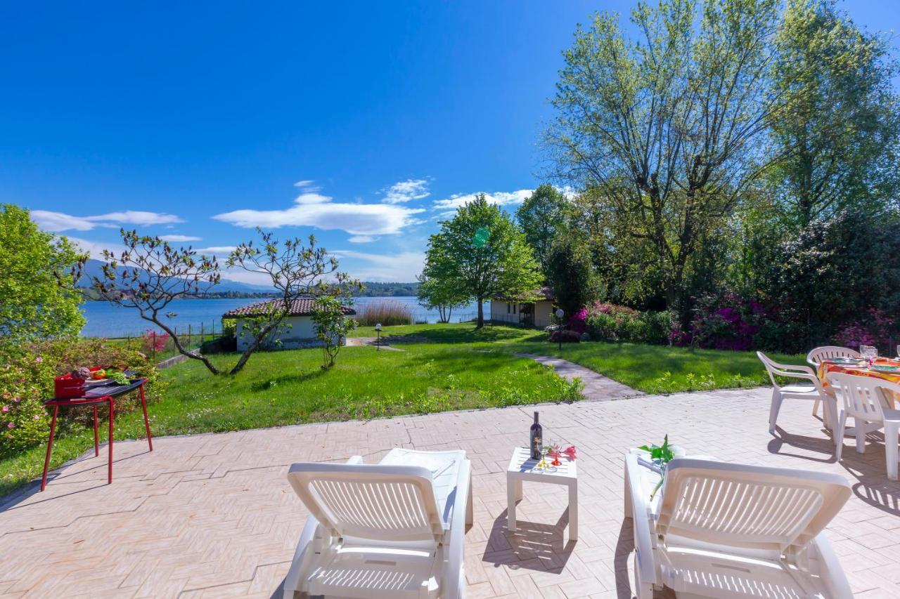 Cadrezzate Villa Martine Au Bord Du Lac - Happy Rentals מראה חיצוני תמונה