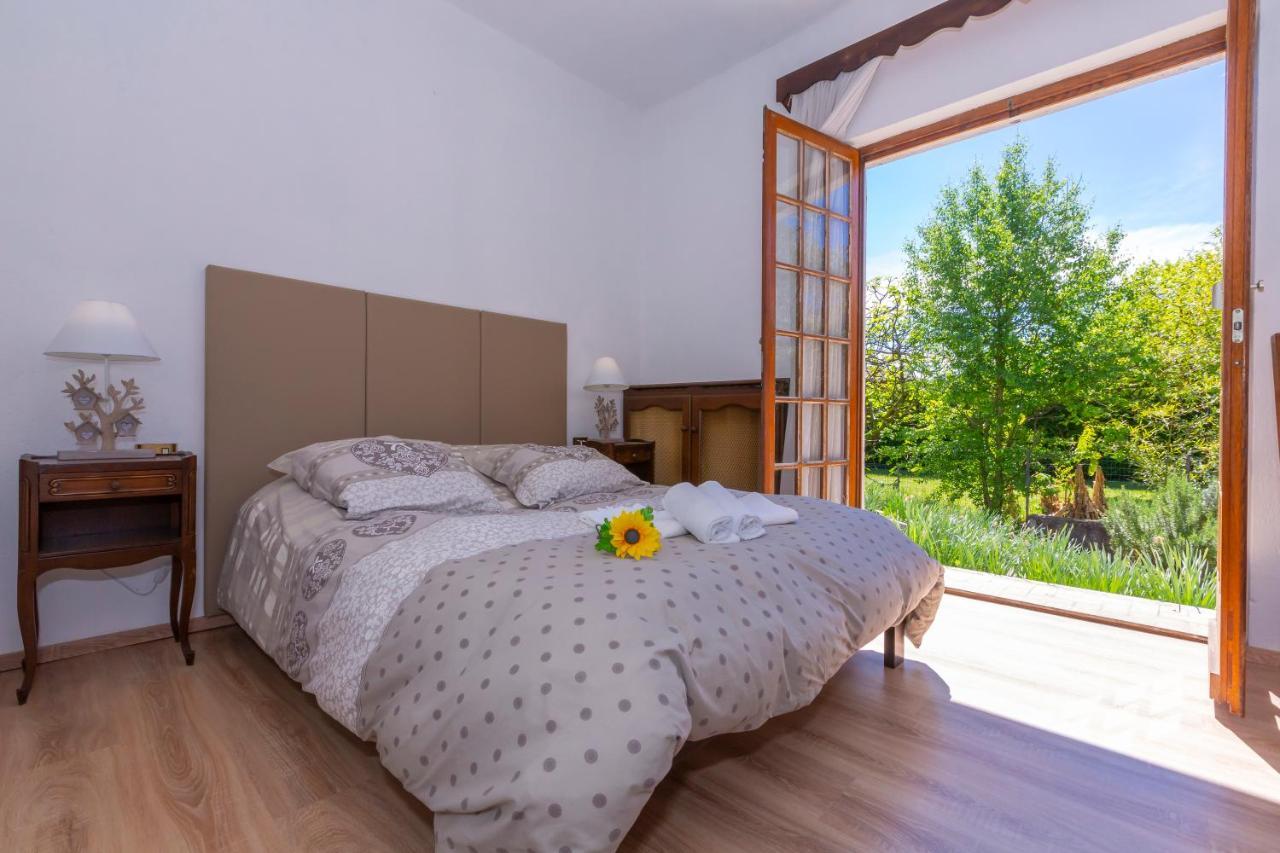 Cadrezzate Villa Martine Au Bord Du Lac - Happy Rentals מראה חיצוני תמונה