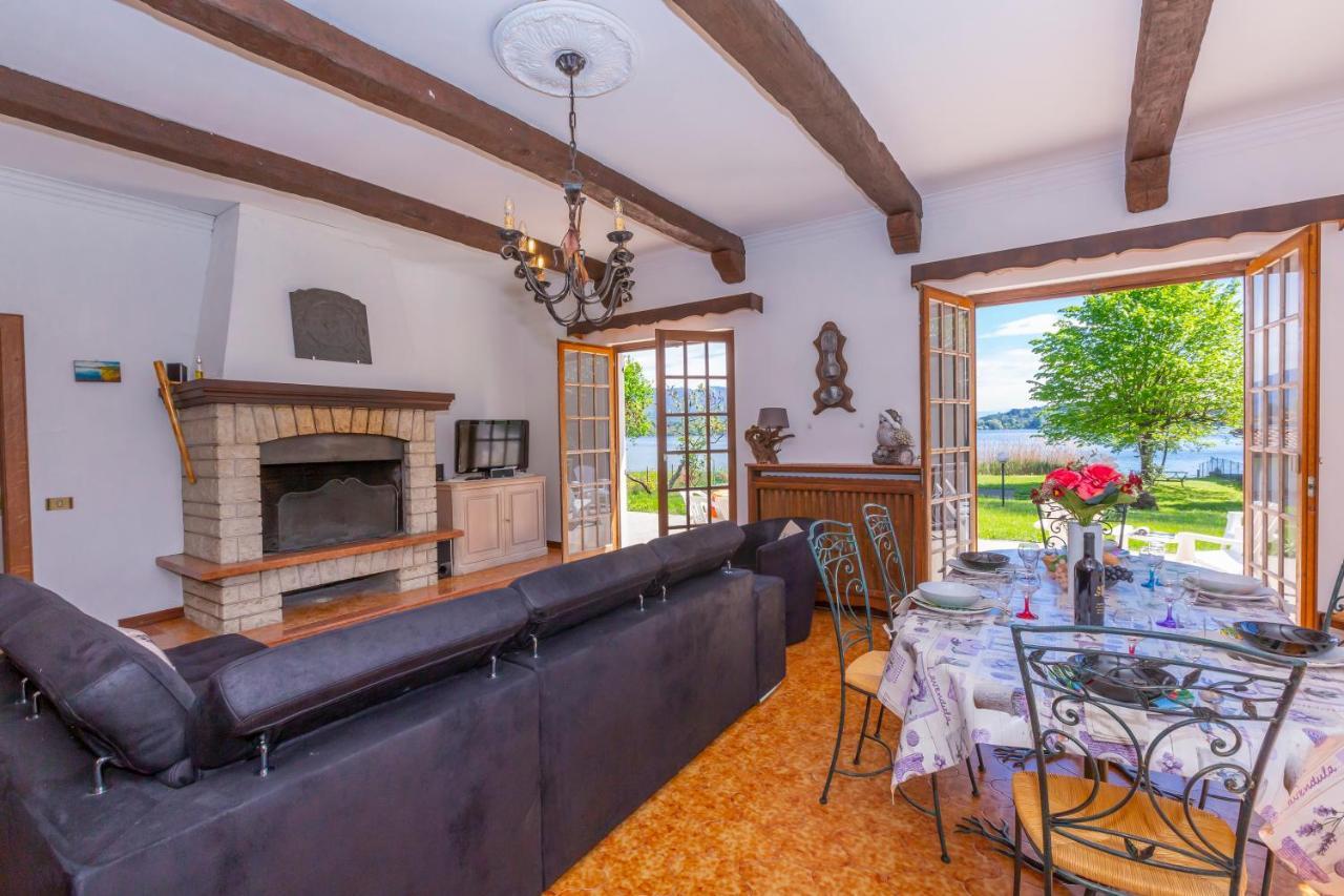 Cadrezzate Villa Martine Au Bord Du Lac - Happy Rentals מראה חיצוני תמונה